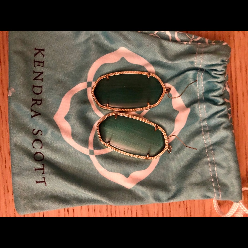 Emerald Kendra Scott Danielle Earrings